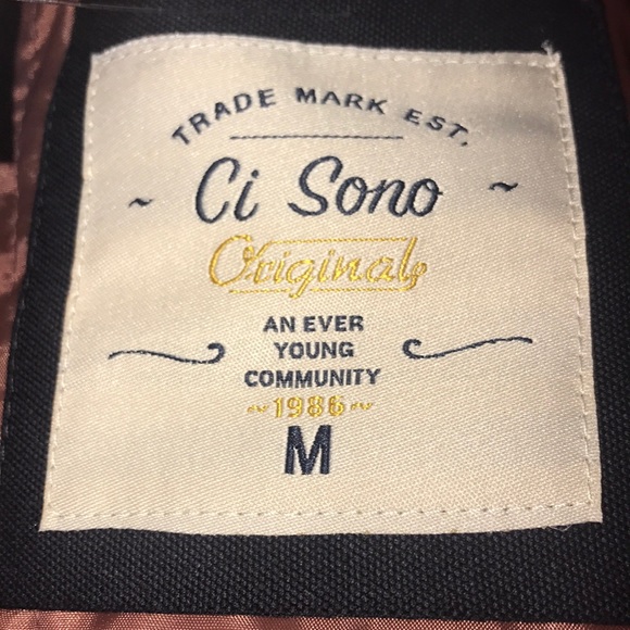 Jacket - Picture 2 of 5